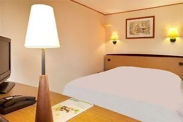 Campanile Hotel 3*