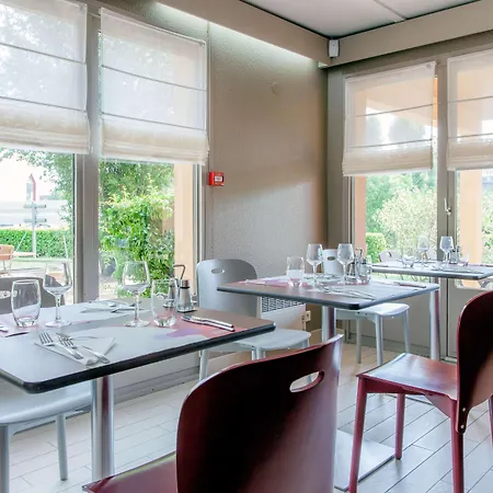Campanile Hotel 3*