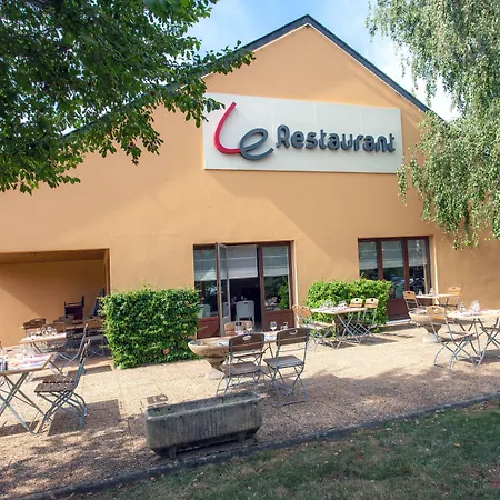 Hotell Campanile Nature - Rodez